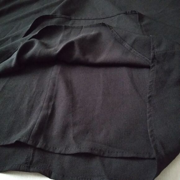 Umgee Black Cold Shoulder Ruffle Sleeve Above Knee Shift Dress Women's Medium - Picture 12 of 13